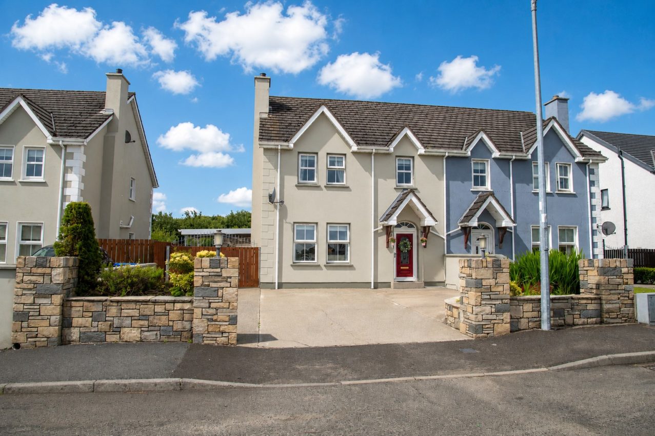 15 Elm Park, Ballymagan, Buncrana, Co. Donegal, F93 HF80